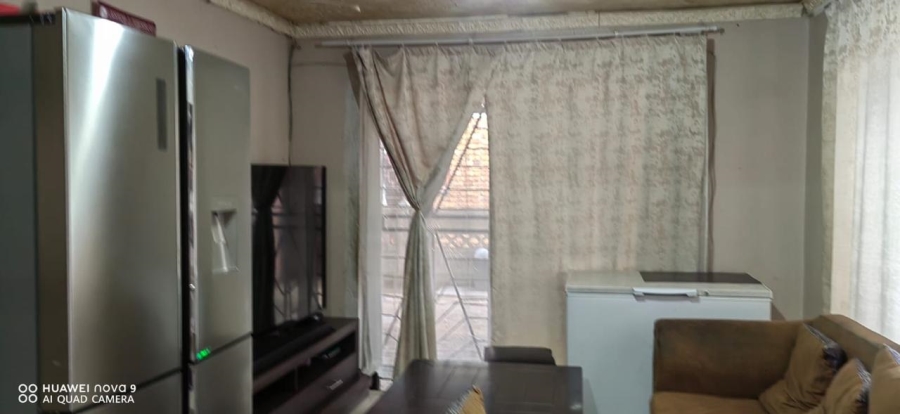 5 Bedroom Property for Sale in Zamdela Free State